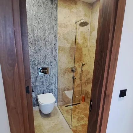 Oezel Havuzlu Tas فيلة بودروم
