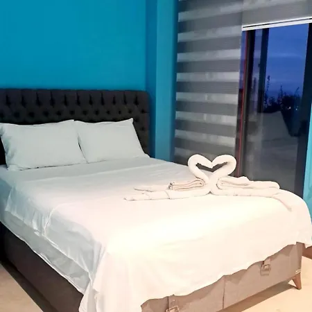 Oezel Havuzlu Tas * Bodrum